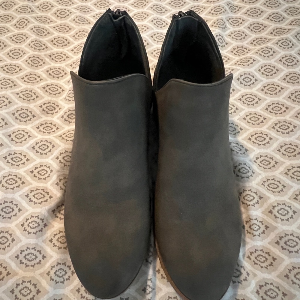 TOP Moda Women's green Ankle Booties